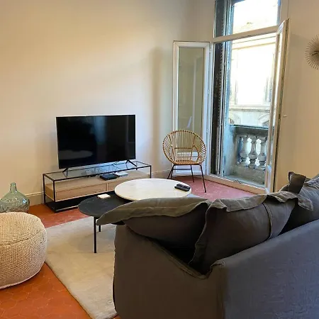 Apartment Entierement Renove Au Coeur D'avignon Avignon