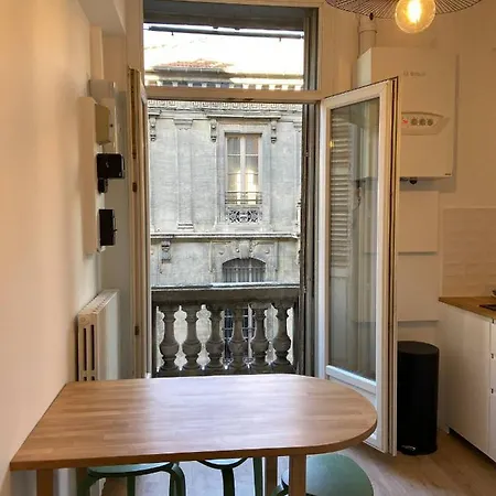 Entierement Renove Au Coeur D'avignon